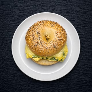 E7 Spinach & Swiss Omelet Sandwich
